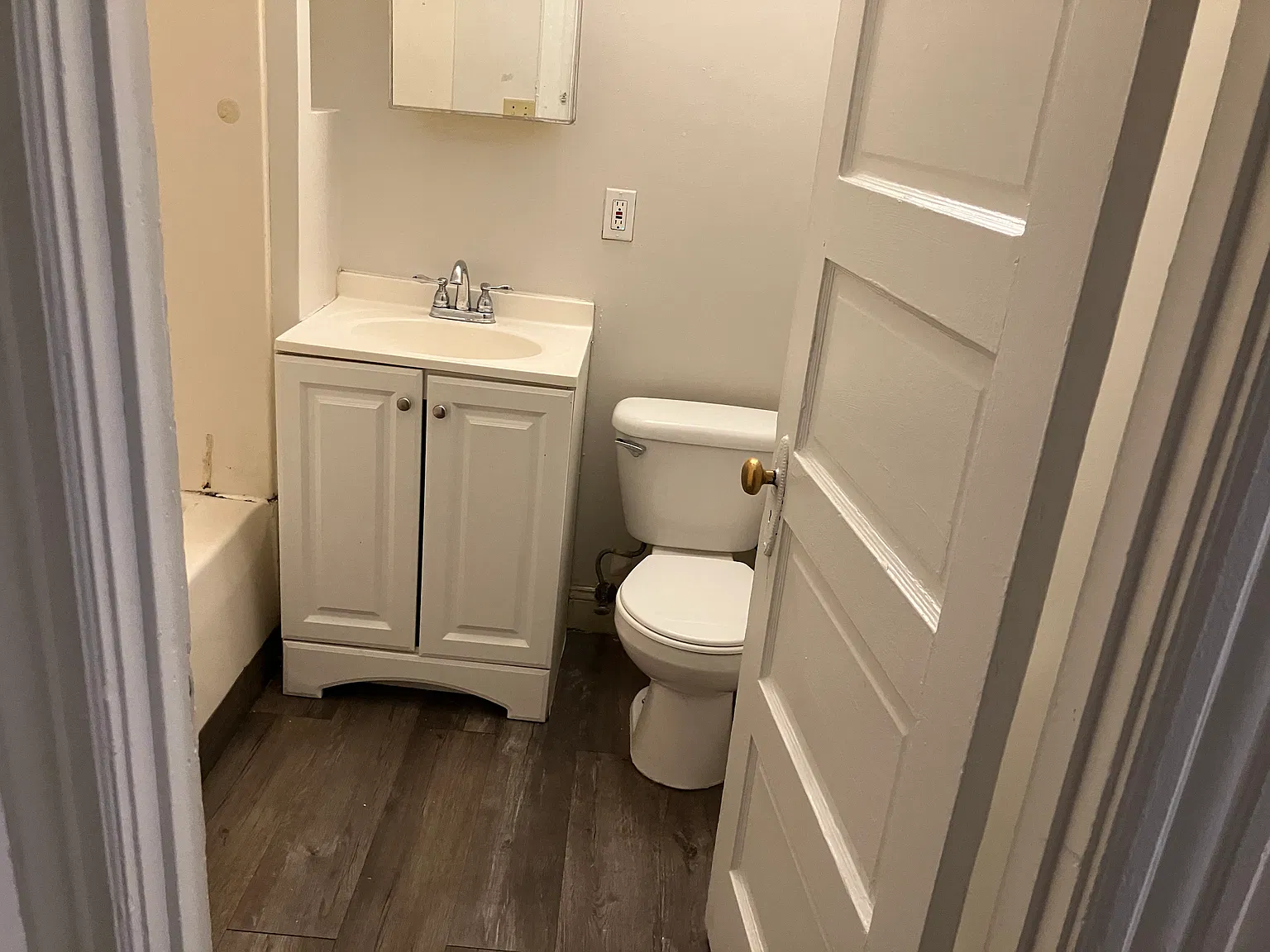 2 bed, $1,400 — Photo 3