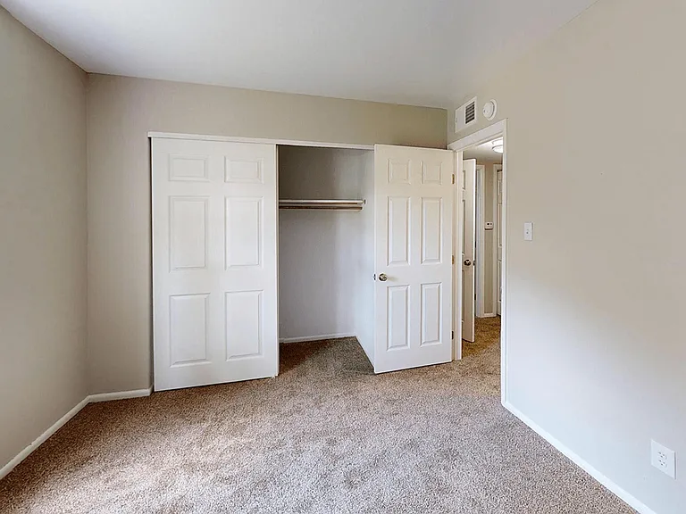 Greenmar Apartments — Photo 11