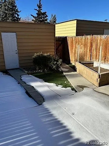 1253 S Troy St — Photo 13