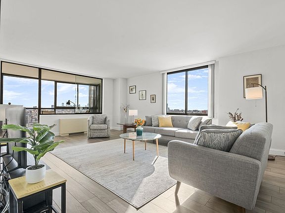 2nd image of 380 Mountain Rd #813