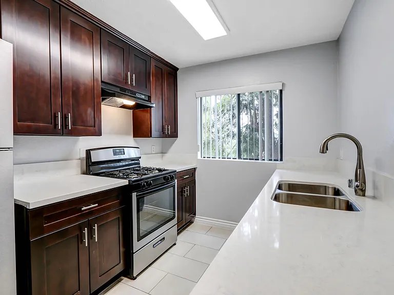 Tuscani Villas — Photo 20