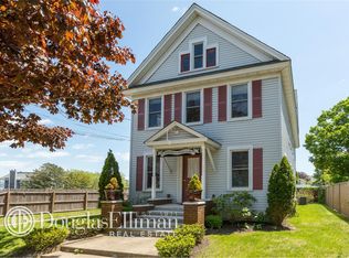127 Sterling Ave, Greenport, NY 11944