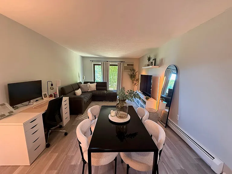 9 Strawberry Bank Rd #8 — Photo 2