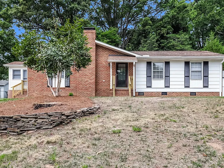 5401 Bayberry Ln — Photo 13