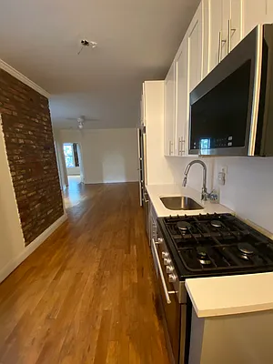 Rented by Crosstown Apartments NYC | media 7