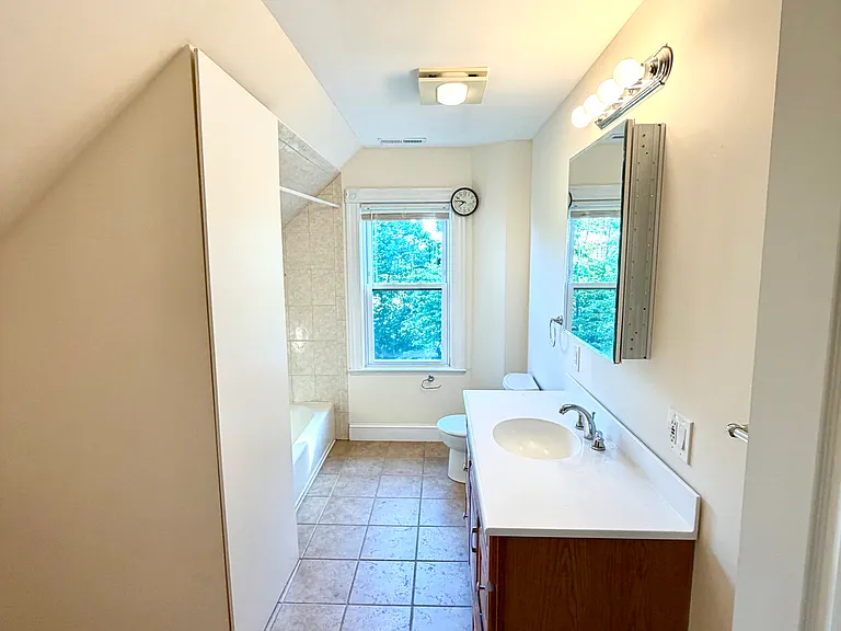 48 Newcomb St #48 — Photo 22