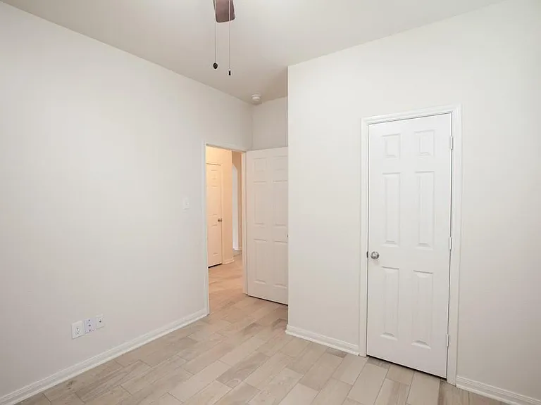 128 Tennyson St — Photo 18