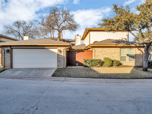 5 Meadow Ln, Bedford, TX 76021