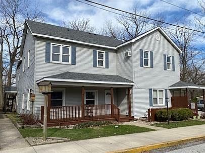 5th image of 456-455 Locust St #1