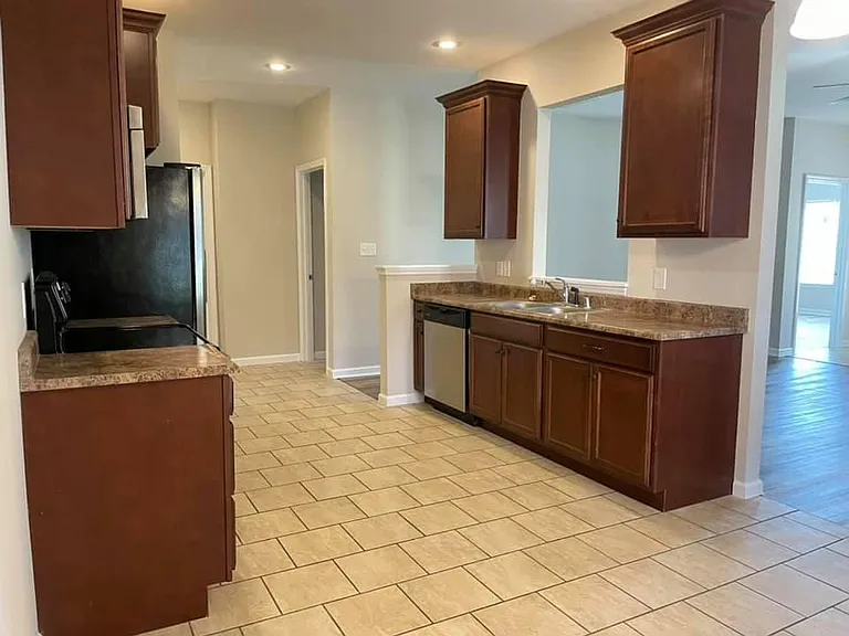104 Garden Gate Dr — Photo 15