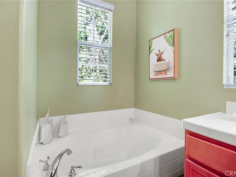 183 Sklar St — Photo 15