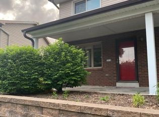 2916 Mayer Dr #2916, Saint Charles, MO 63301