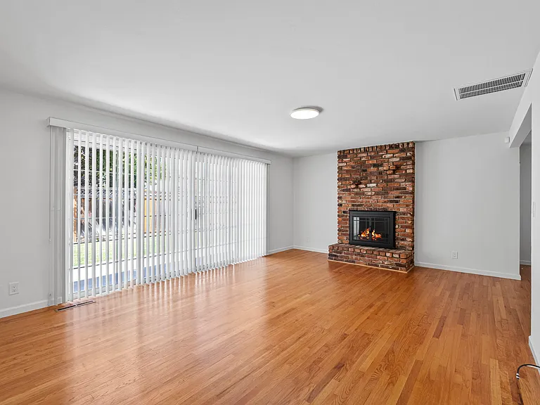 4623 Borina Dr — Photo 16