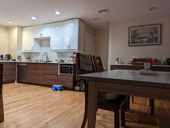 3rd image of 18 Midland Rd