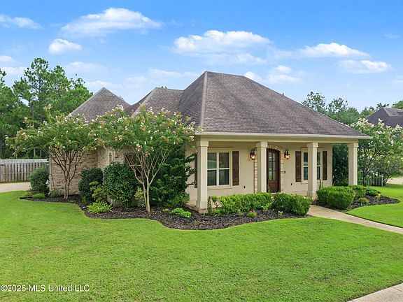 2nd image of 3408 Oakleigh Cir