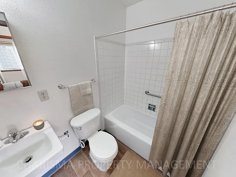 Canton Apartments — Photo 8