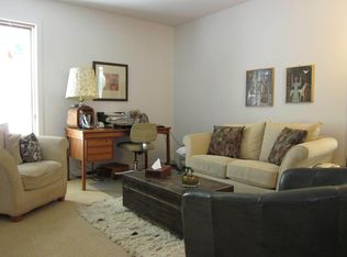 8 Black Rock Rd, Chadds Ford, PA 19317