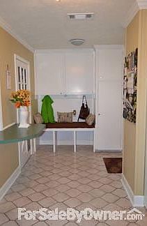 Large Kitchen with Appliances
						:
						With 27 cabinets and 11 drawers, this kitchen has counters galore! And a bar.