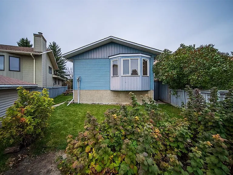 91 Riverbrook Way SE — Photo 37