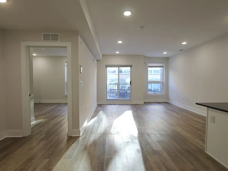 East Main Manayunk Apartments — Photo 81