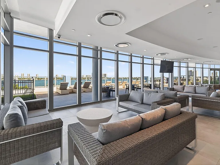 220 Lake Shore Dr #715 — Photo 42