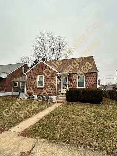 1627 Filbert St Photo 1