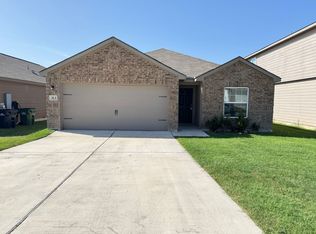 313 Crescent Park Dr, Jarrell, TX 76537