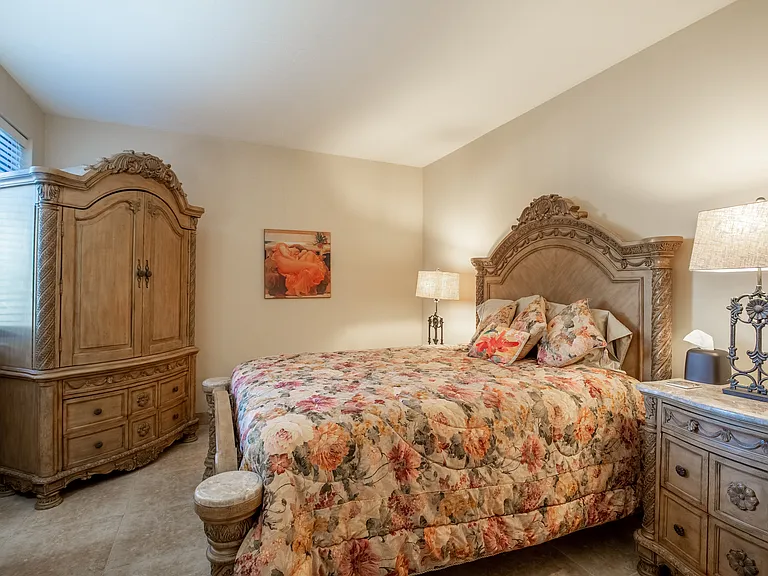 Second bedroom