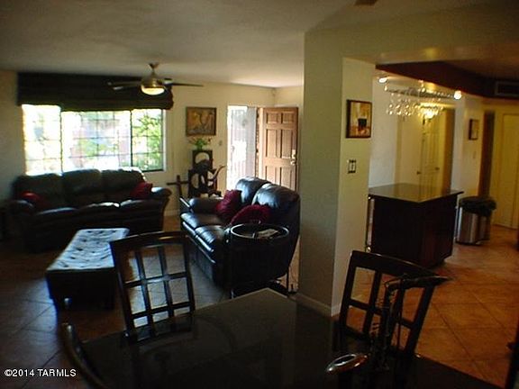 4th image of 3423 E Hawthorne St