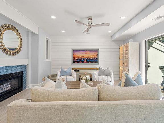 4th image of 4995 Green Dolphin Way