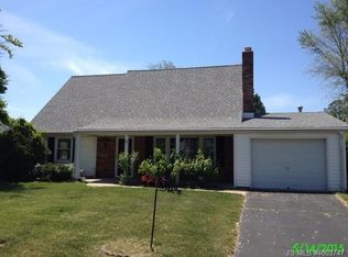 20 Elderberry Ln, Willingboro, NJ 08046