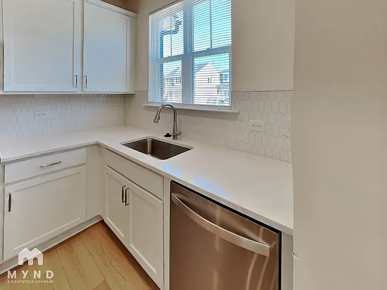 1546 Cedar Tree Dr — Photo 5
