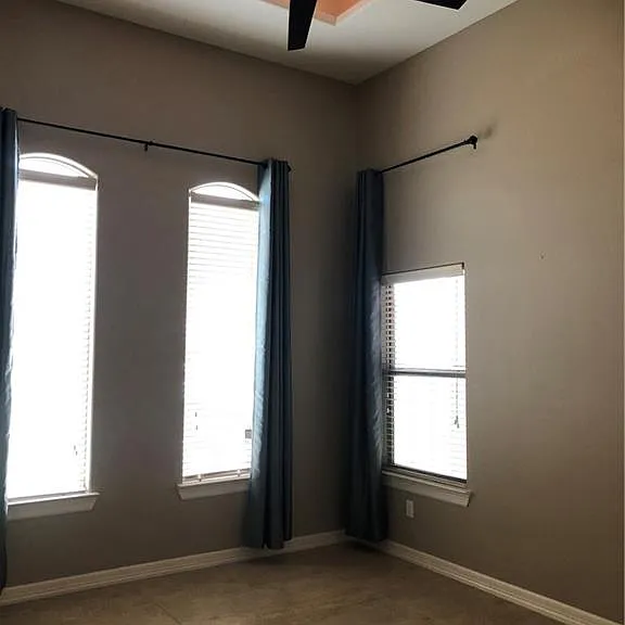 3613 Cornell Ave — Photo 16