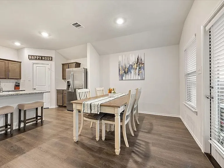 805 Fueller Dr — Photo 17
