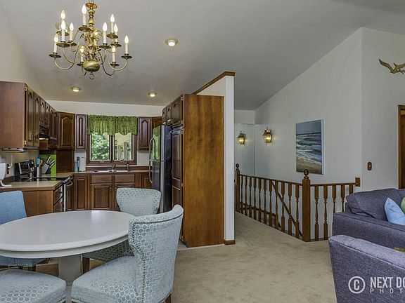 4th image of 9550 Whispering Sands Dr