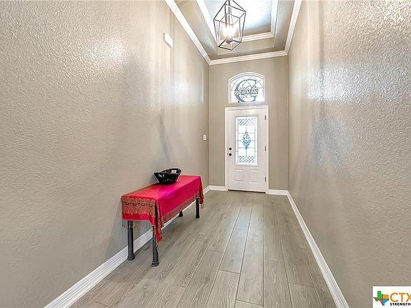 4th image of 2030 Catkins Ln