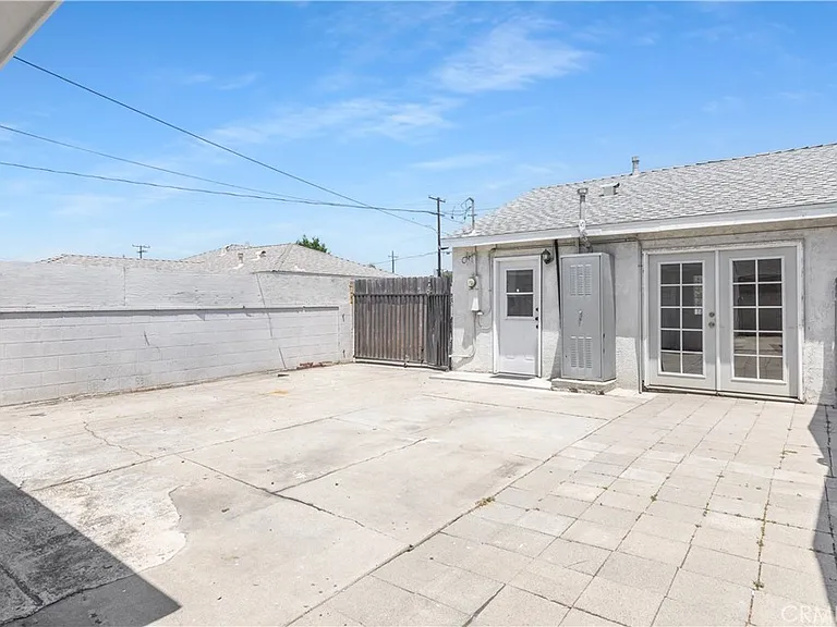 1104 Torrance Blvd — Photo 15