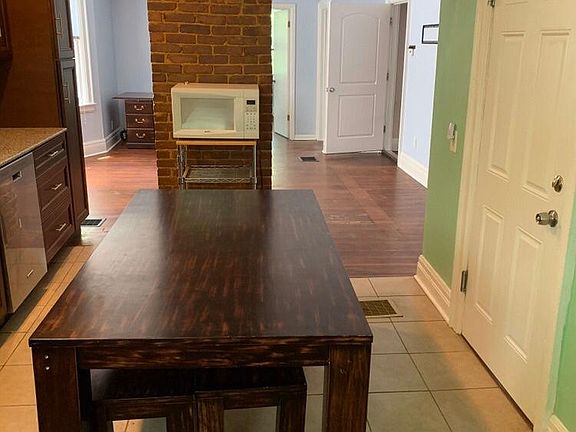 5th image of 781 Ashland Ave #2