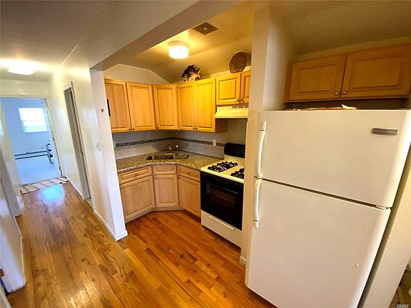 3rd image of 12025 197th St