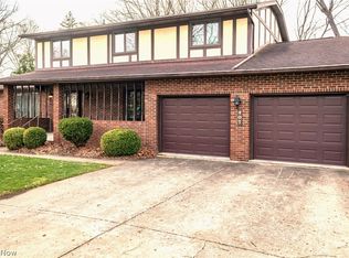 407 Eastbury Ave NE, North Canton, OH 44720