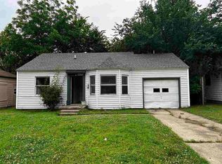 1032 N 2nd St, Ponca City, OK 74601
