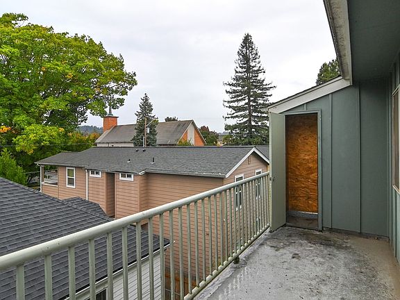 4th image of 460 E 14th Ave APT 13