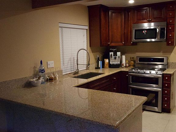 5th image of 411 Windjammer Cir