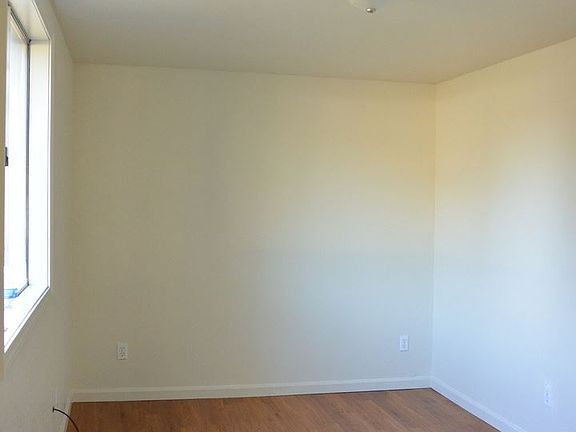 4th image of 267 Wetmore Ln