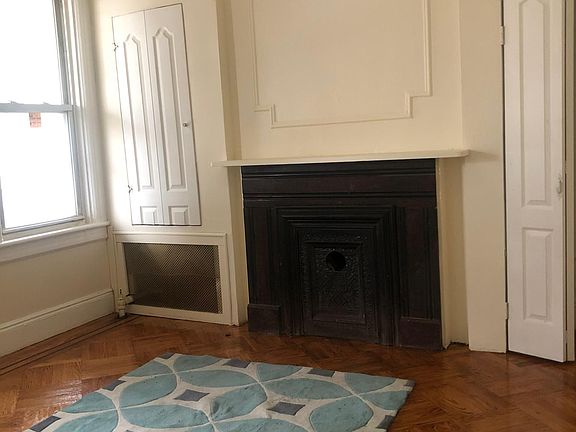 3rd image of 173 Beech St #1