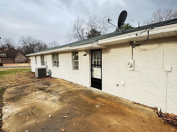 4th image of 6932 Stanley Dr
