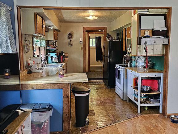 2nd image of 3208 Bath Rd