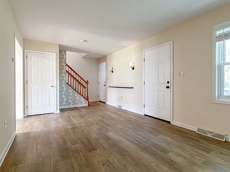 84 Red Stone Cir — Photo 5