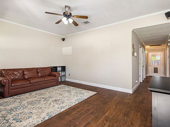 4th image of 4421 Kirkwood Dr