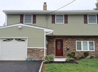 95 N Grant Ave, Colonia, NJ